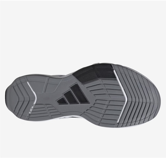 Adidas training shoes - Picture 6 of 7